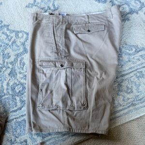 Levi’s cargo shorts- new without tags